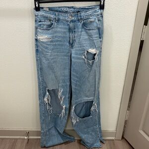 American Eagle Outfitters Light Blue Distressed Boyfriend Jeans
